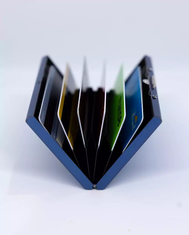 METTALIC CARD HOLDER